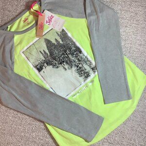 Girls Justice Tee Winter Scene Green Gray Large 12/14 NWT